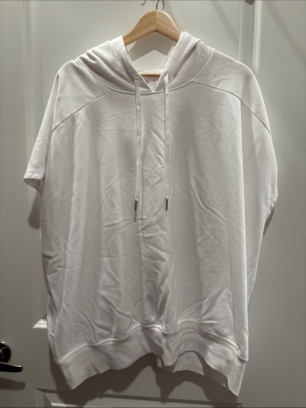 White Short-Sleeve Hoodie Sweatshirt Poncho